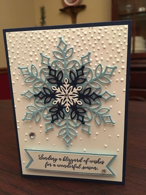 Stampin’ Up! snowflake showcase Diy Christmas Snowflakes, Christmas Snowflakes Decorations, Christmas Cards 2018, Christmas Card Ideas, Stamped Christmas Cards, Snowflake Cards, Homemade Christmas Cards, Stampin Up Christmas Cards, Christmas Card Crafts