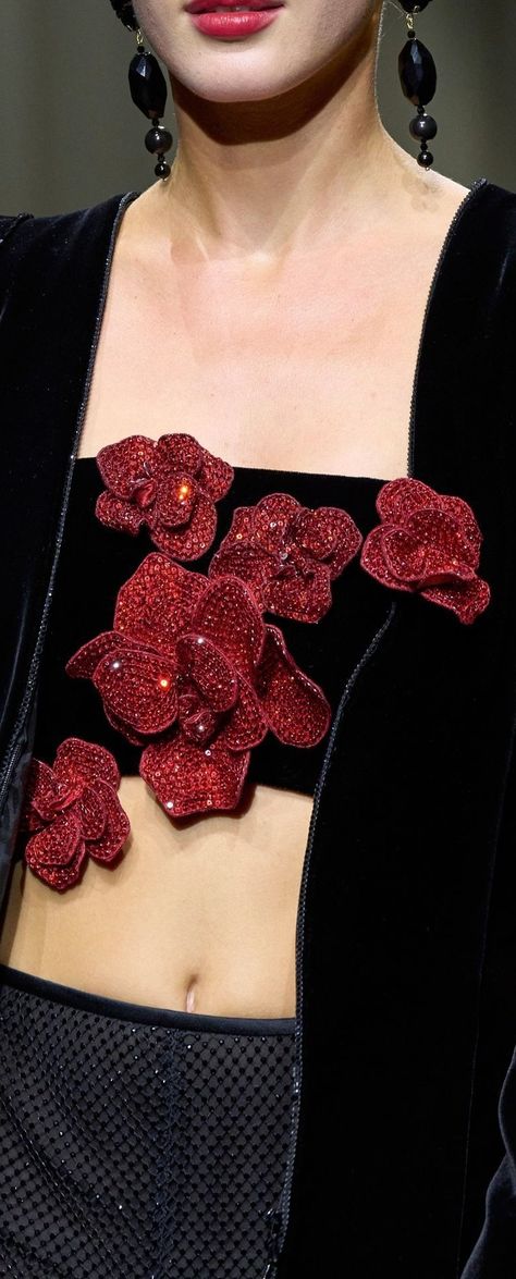 Armani Prive Fall 2023 Haute Couture Embroidery Haute Couture Details, Armani Couture, Red Magnolia, Haute Couture Details, Couture Embroidery, Armani Prive, Couture Details, Rose Embroidery, Tie Styles