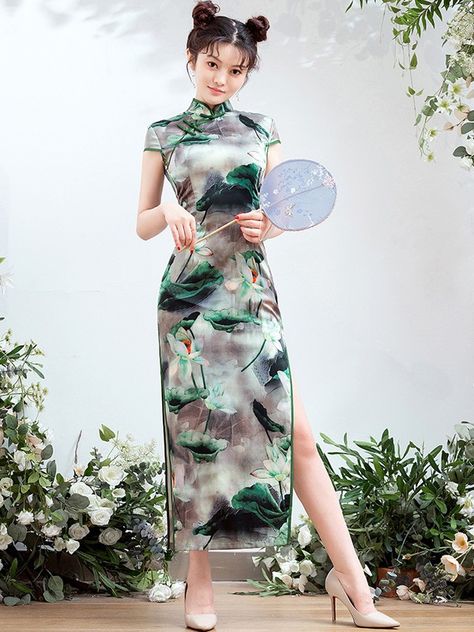 Chinese Dress Modern, Long Qipao, Chinese Fancy Dress, Traditional Asian Dress, Chinese Traditional Dress, Chinese Style Dress, Qipao Cheongsam, Traditional Chinese Dress, Japanese Dress