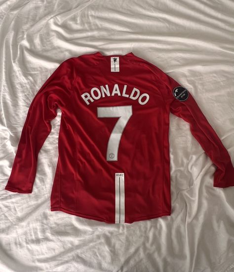 Manchester united 07/08 Cristiano Ronaldo Men Large for Sale in Dearborn Heights, MI - OfferUp Ronaldo Man United, Ronaldo Kit, Jersey Shirt Outfit, Cristiano Ronaldo Shirt, Cristiano Ronaldo Celebration, Cristiano Ronaldo Jersey, Ronaldo Celebration, Cristiano Ronaldo Manchester United, Ronaldo Shirt