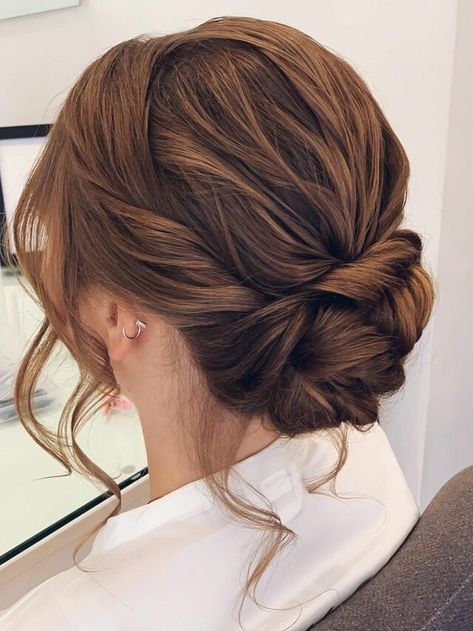 Wedding Hairstyles For Fine Hair With Veil, Loose Updo Medium Length Hair, Romantic Loose Bun, Bride Updo Hairstyles With Headband, Classic Bride Hair, Wedding Updo Low Bun, Wedding Makeup Brown Hair, Bride Up Do, Bridesmaid Hairstyles Medium Length Updo