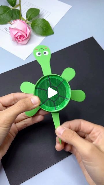 How To Make Turtles, Make A Turtle Craft, Turtle Puppet Craft, T For Turtle Craft, Preschool Turtle Craft, Moving Crafts For Kids, Crafts With Cups, Jungle Themed Crafts, Turtle Arts And Crafts