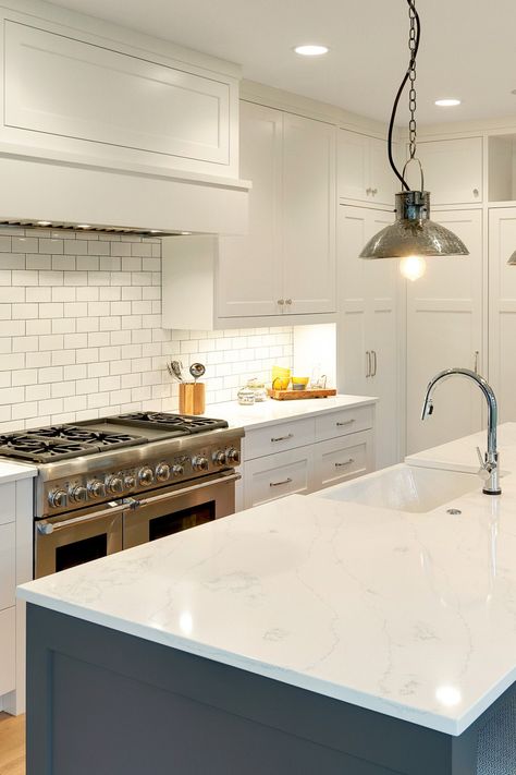 White With Gray Quartz Countertops, Tranquility Quartz Countertops, White Marble Look Quartz Countertops, Quartz Counter Tops With White Cabinets, White Quartz Island Countertop, Farmhouse Countertops Quartz, Bianco Marina Quartz Countertop, White Cabinet Marble Countertop, Symphony White Quartz Countertop