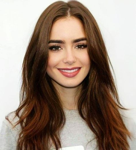 Lily Jane Collins, Lily Collins Hair, Pale Skin Makeup, Lily Collins Style, Dr Marvel, Happy New Year 2022, Hair Color Auburn, New Year 2022, Hair Appointment