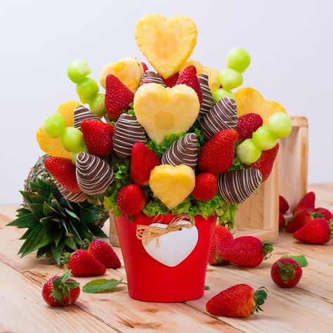 "Glazed & Delicious" #Love #Gifts Love is like fresh fruit ;) | Edible fruit arrangements, Edible arrangements, Fruit arrangements Edible Arrangements Diy, Fruit Bouquet Ideas, Edible Fruit Arrangements, Fruit Platter Designs, Edible Bouquets, Diy Edible, Chocolate Covered Fruit, Fruit Arrangements, Fruit Gifts