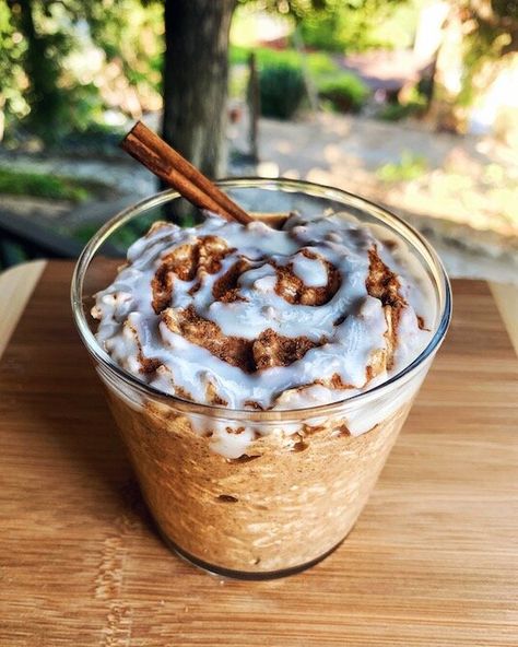 Cinnamon Roll Overnight Oats, Oats For Breakfast, Overnight Oats Recipe Easy, Oats Milk, Best Overnight Oats Recipe, Clean Breakfast, Oat Recipes Healthy, Overnight Oats Recipe Healthy, Overnight Oats Healthy