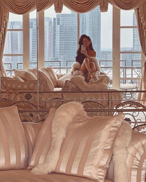 Amber Scholl (@amberscholl) • Instagram photos and videos Luxury Lifestyle Dreams, Princess Aesthetic, Future Lifestyle, Dream Lifestyle, Old Money Aesthetic, Pink Princess, Future Life, My New Room, Luxury Life