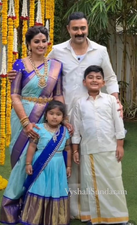 Actress Sneha prasanna family stuns in Traditional outfits! | Fashionworldhub Actress Sneha Blouse Design, Actress Sneha In Silk Saree, Family Traditional Outfits Indian, Family Matching Outfits Indian Wedding, Sneha Prasanna Saree, Family Matching Outfits Indian, Sneha Saree, Sneha Prasanna, Actress Sneha