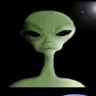 👽 Alien #56283006739 on TikTok Alien Pfp, Alien Meme, Silly Alien, Aliens Meme, Alien Eyes, Pfp Tiktok, Goofy Pics, Alien Pictures, Funny Alien