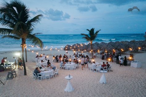 Dreams Royal Beach Punta Cana Wedding, Punta Cana Wedding Ideas, Hard Rock Punta Cana Wedding, Riu Palace Punta Cana, Hard Rock Punta Cana, Oceanfront Wedding, Punta Cana Wedding, Dream Beach Wedding, Elegant Couple