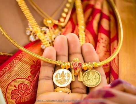 South Indian Mangalsutra, Hindu Wedding Photos, Marriage Photoshoot, Wedding Jewelry Photography, Second Marriage, Indian Wedding Poses, Indian Marriage, Marriage Photography, Indian Wedding Photography Couples