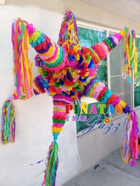 Mexican Star Pinata Diy, Pinata Theme Party, Mexican Star Pinata, Mexican Party Piñata, Mexican Theme Pinata, Mexican Pinata Diy, Mexican Piñatas Ideas, Birthday Pinata Ideas, Posada Navidena