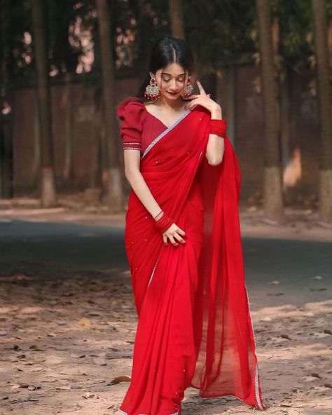 Saree
Red saree
Bangladeshi dress
Bangladeshi girl
Red dress
Asian traditional dress Girly Photography Indian, Bangladeshi Girls Dp Hidden Face, Saree Dpz Girl, Sari Pora Pic, Bangladeshi Girls Dp, Poses In Saree For Photoshoot, Girl Saree Dp, Bride Possess, Sari Pic