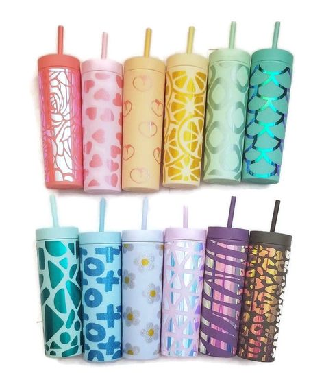 Tumbler Ideas Vinyl, Tumbler Room, Pastel Tumbler, Vinyl Mugs, Positive Negative Space, Vinyl Tumblers, Cup Designs, Cup Ideas, Tumbler Cups Diy