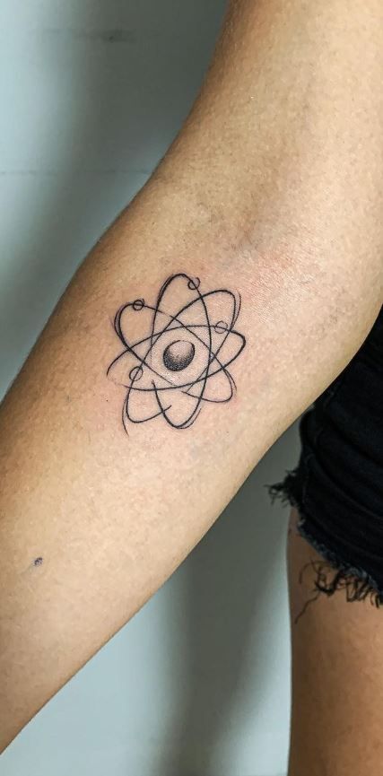 Carbon Atom Tattoo, Science Themed Tattoos, Atom Tattoo Design, Proton Tattoo, Physics Tattoo Ideas, Fifth Element Tattoo, Tattoos Science, Science Tattoo Ideas, Atom Art