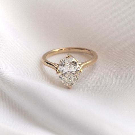 Tulip Ring, Tulip Basket, Celebration Ring, Cute Engagement Rings, Future Engagement Rings, Oval Diamond Ring, Cz Rings Engagement, Yellow Gold Wedding Ring, White Gold Engagement Ring