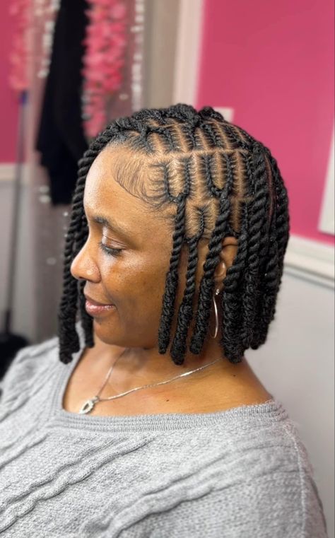 Scalp Twist, Twist Updo For Black Women, New Hairstyle For Women, 13 Hairstyles, Cornrow Ideas, Invisible Locs, Twists Hairstyles, Cornrows Natural Hair, Chic Hairstyle