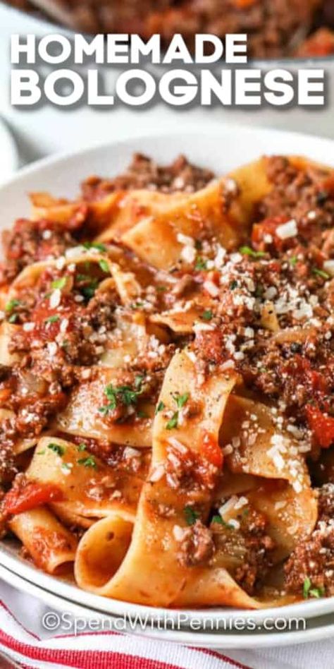 This easy bolognese recipe is made with a combination of beef and pork for a flavorful weeknight meal!  This sauce is also perfect for the freezer to enjoy any time! #spendwithpennies #bolognese #pastasauce #pasta #weeknightmeal #meatsauce #saucerecipe Best Bolognese Recipe, Agree Shampoo, Bolognese Recipes, Easy Bolognese, Greek Soup, Tiramisu Cups, Homemade Bolognese Sauce, Homemade Bolognese, Homemade Meat Sauce