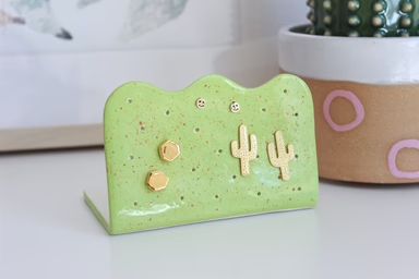 Earring Holder For Studs, Post Earring Holder, Diy Earring Holder, Stud Earrings Holder, How To Make Clay, Funky Earrings, Earring Stand, Earring Organizer, Diy Holder