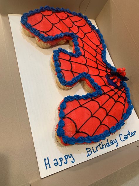 Spiderman Pull Apart Cupcakes, Spider Man Cupcake Cake, Spiderman Cupcakes Ideas, Spiderman Cupcakes, Spiderman Birthday Cake, Marvel Party, Pull Apart Cake, Pull Apart Cupcakes, Third Birthday Party