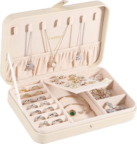 perfect size to fit all of your jewlery when traveling Travel Jewelry Organizer Cases, Portable Jewelry Organizer, Organize Jewelry, Jewelry Drawer, Travel Jewelry Organizer, Jewelry Organizer Storage, 7 Ring, Bangle Watches, Travel Jewelry Box