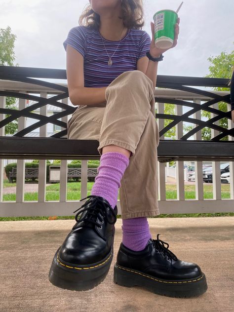 Purple Dr Martens Outfit, Docs Oxfords Outfit, Spring Outfits With Doc Martens, Masc Doc Martens Outfit, Spring Doc Martens Outfit, Doc Shoes Outfits, Docs Summer Outfits, Doc Oxfords Outfit, Low Cut Doc Martens Outfit