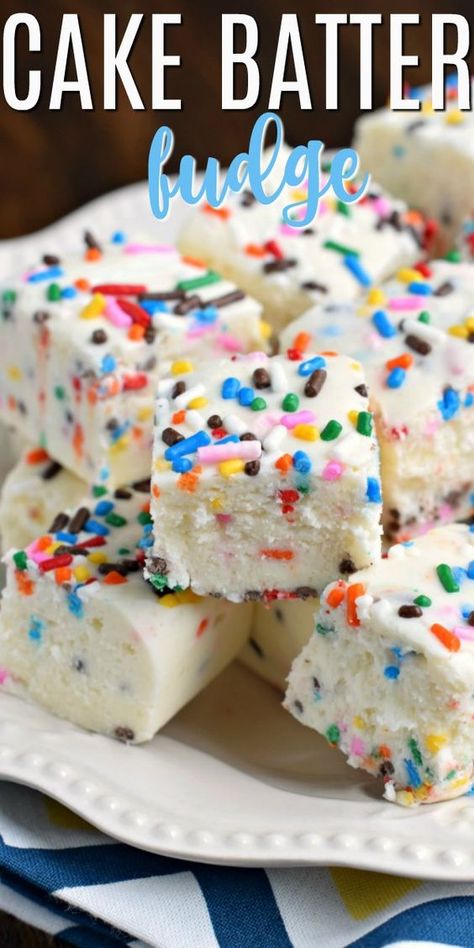 Cake Batter Fudge Easy, Wedding Cake Fudge Recipe, Cookie Mix Fudge, Yummy Fudge Recipes, Birthday Cake Fudge Recipe, Different Fudge Recipes, Desserts That Hold Up In Heat, Best Homemade Fudge Recipes, Brownie Fudge Recipes