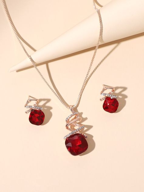 Red Jewelry Set, Ruby Jewelry Necklaces, Unique Wedding Jewelry, Expensive Jewelry Luxury, Crystal Jewelry Sets, Red Pendants, Jewelry Accessories Ideas, Bangles Jewelry Designs, Bride Accessories