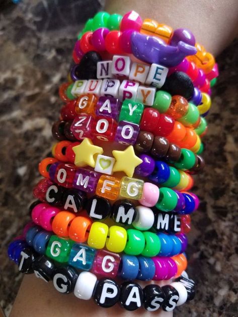 Some Singles. Indie Bracelets, Rave Bracelets, Pulseras Kandi, Photographie Indie, Diy Kandi Bracelets, Letter Bead Bracelets, Pony Bead Bracelets, Diy Kandi, Kandi Kid