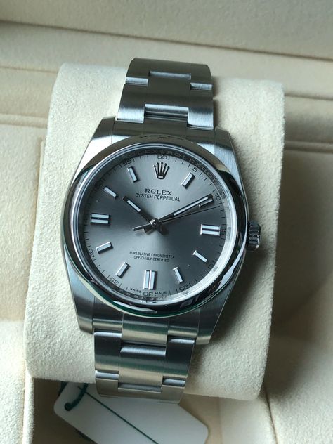 Rolex Silver Watch, Rolex Pictures, Silver Watch Men, Rolex Oyster Perpetual 36mm, Vintage Rolex Watches, Rolex Silver, Fancy Watches, Trendy Watches, Rolex Watches For Men