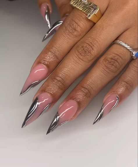 Silver Stilletos, Long Pointy Nails, Feminine Nails, Ny Nails, Stilleto Nails Designs, Business Nails, Nail Goals, Pointy Nails, Cute Toe Nails