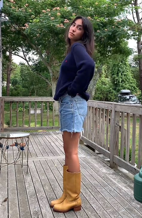 Jean Short And Boots Outfit, Frye Boot Outfit Ideas, Cowboy Boots To Work Outfit, Campus Boots Frye, Frye Campus 14l Boots Outfit, Tall Boots And Shorts Outfit, Boots And Jean Shorts Outfit, Yellow Frye Boots Outfit, Vintage Frye Campus Boots