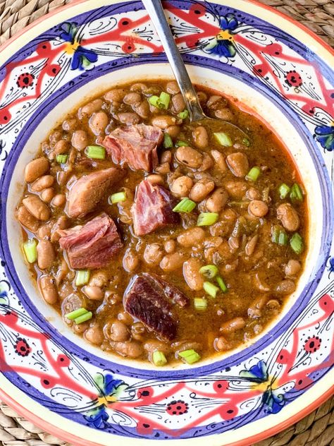 Southern Pinto Beans with Ham Shanks - Creole Contessa Southern Pinto Beans, Slow Cooker Bean Soup, Beans With Ham, Beans And Ham, Slow Cooker Red Beans, Ham Shank, Pinto Bean Soup, Pinto Bean Recipes, Slow Cooker Beans