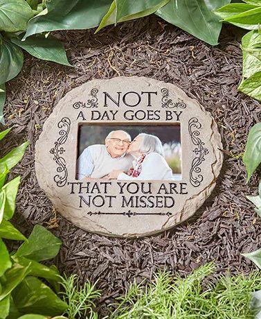 Memorial Garden Plaques, Cemetery Ideas, Quotes Girlfriend, Gravesite Decorations, Memorial Garden Stones, Prayer Garden, Cemetery Decorations, Garden Plaques, Grave Decorations