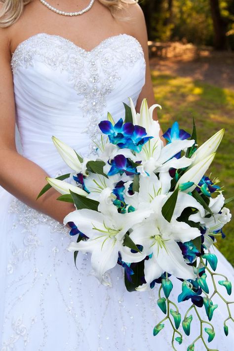 Blue Bride, Summer Wedding Bouquets, Blue Wedding Bouquet, Peacock Wedding, Blue Orchids, A Wedding Dress, Blue Bridesmaid Dresses, Blue Bridesmaids, Bouquet Of Flowers