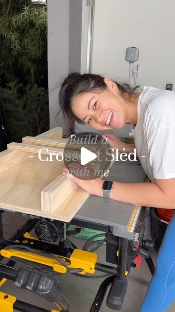 Deedee Oguma | DIY and Decor on Instagram: "⚠️ Crosscutting wood (against its grain) is dangerous on a table saw for a number of reasons. That’s why some genius 🧐 invented the crosscut sled: so that we could safely and, also, more effectively make clean and repeatable cuts.  If you’re new to woodworking like I am, you’re overwhelmed by the safety measures you have to take to feel confident with power tools. 😩 So when I found these free crosscut sled plans from @steveramsey_wwmm, I was so relieved, because I wasn’t sure I was skilled enough to make a super fancy one like I’d seen on so many YT videos. 😳 Steve’s plans were super simple, easy to follow and very beginner friendly. Check him out if you love woodworking like me! 🪵 • • • • #Woodworking #Woodwork #DIY #LadiesWhoDIY #CrosscutSl Diy Crosscut Sled Table Saw, Crosscut Sled Plans Table Saw, Table Saw Projects Beginner, Woodwork Table Ideas, Table Saw Sled Diy, Woodworking Patterns Free, Crosscut Sled Plans, Table Saw Sled Plans, Saw Table Diy