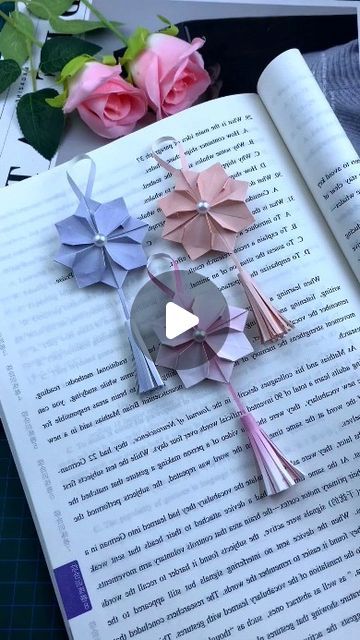 Origami Blossom, Diy Bookmark, Paper Craft Ideas, Origami Tutorial, Paper Craft, Cherry Blossom, Origami, Blossom, Cherry