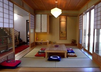 Traditional Japanese interior, Japanese room, tatami room Kuil Jepang, Japan House Interior, Perspective Plan, Traditional Japanese Living Room, Japanese Living Room Ideas, Japanese Mansion, Japanese Interior Design Modern, Japanese Homes, Japanese Living Room