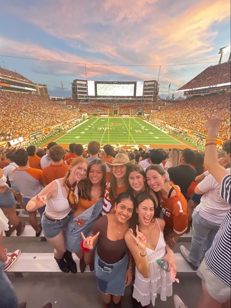 ut austin. longhorns. hookem. college. football. Ut At Austin, Ut Austin Game Day Outfit, Ut Austin Aesthetic, Ut Aesthetic, Texas University Longhorns, Ut Austin Campus, Ut College, Ut Game, College Goals