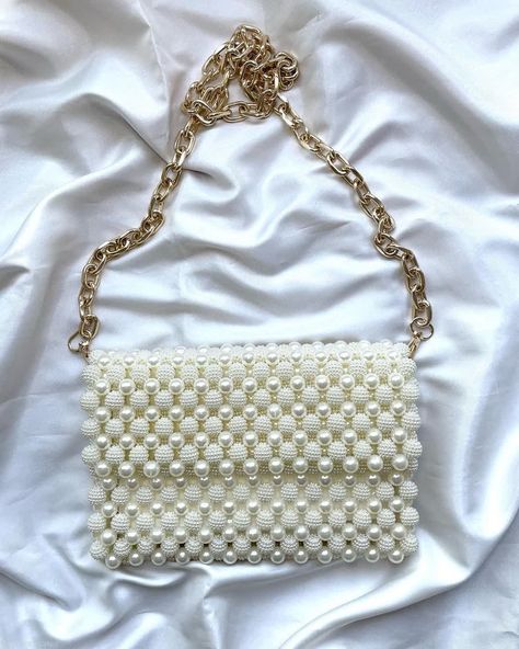 Creative Wedding Souvenirs, Improve Myself, Bridal Clutch Bag, Hand Beaded Bag, Sac Diy, Evening Style, Wedding Handbag, Diy Jewelry Earrings, Clutch Bag Wedding