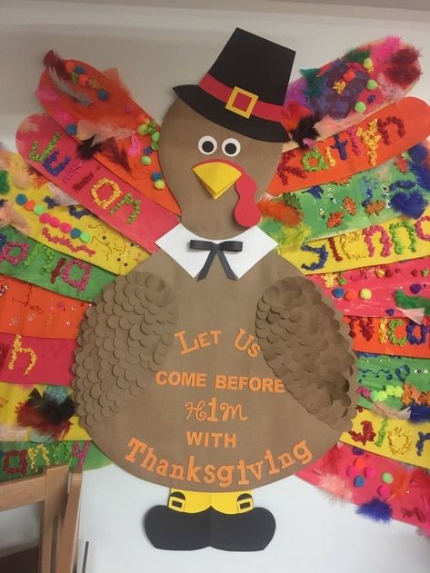 Thanksgiving Bulletin Boards Preschool, Thanksgiving Door Decorations Classroom, Daycare Thanksgiving, Thanksgiving Toddler Activities, Leilani Aesthetic, Thanksgiving Classroom Door, Turtle Classroom, Thankful Crafts, Thanksgiving Door Decorations