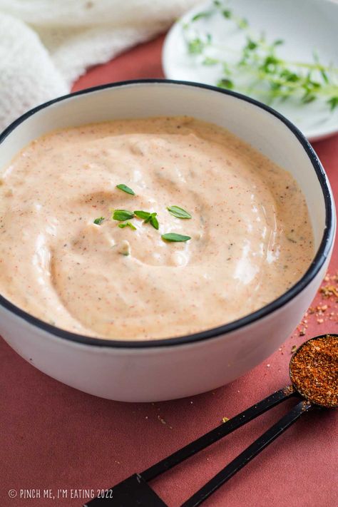 This easy Cajun remoulade sauce starts with a mayo base and adds plenty of flavor with bold spices, a kick from horseradish, and a bit of tang from lemon and capers. It comes together in just a few minutes, and is the perfect accompaniment for fried green tomatoes, fried okra, crab cakes, or po' boy sandwiches. It's even great as a french fry dip! Cajun Remoulade Sauce, Fry Dip, Crab Cake Sauce, Cajun Remoulade, Lemon Garlic Aioli, Garlic Aioli Recipe, Easy Cajun, Fried Okra, Aioli Sauce