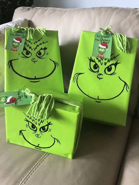 Grinch Gift Bags, Grinch Christmas Tree Ideas, Grinch Ideas, Diy Grinch, Grinch Tree, Crafts 2024, Grinch Decorations, Grinch Trees, Le Grinch