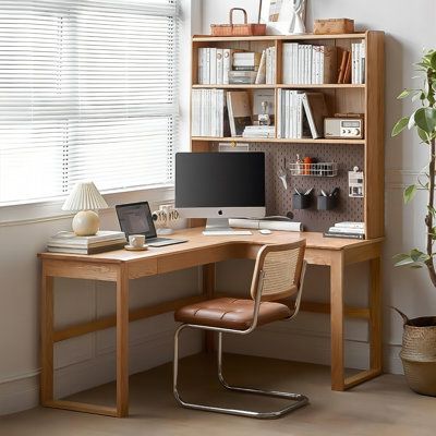 Introducing our L-shaped corner desk with built-in bookshelf, crafted entirely from solid oak wood. This masterpiece offers a spacious desktop where you can spread out your files without any constraints. The double-tiered bookshelf is designed with human-centred partitioning, ensuring maximum utility without any idle space. The upper shelf holds 32k books, while the lower shelf can accommodate 16k books and A4 folders. Plus, the perforated board on the bookshelf is a handy addition for organizin L Shaped Corner Desk, Solid Wood Writing Desk, Cozy Desk, Bookshelf Desk, Room Desk, Office Furniture Desk, Home Office Design, Home Office Desks, My New Room