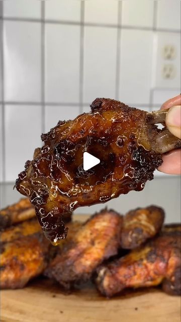 Kiana Gray on Instagram: "Honey jerk chicken wings 🍯🌶️

1.6 lb chicken wings 
1 tsp Garlic powder 
1 tsp Onion powder 
2 tbsp Walkerswood jerk seasoning 
1 tbsp Green seasoning 
1 tsp Smoked paprika 
1 tsp Sazon tropical 
2 tsp Complete seasoning 
1 tbsp baking powder 

2 tbsp butter 
1/4 cup of scallions 
3 tbsp honey
2 tbsp soy cause 
1/2 tsp ginger paste
1 tbsp walkerswood jerk seasoning 
1/4 cup rice vinegar

Cook in airfryer on 400f for 16 minutes and flip in between. 

#chicken #chickenrecipe #chickendinner #chickenwings #wings #jerkchicken#easyrecipe #easydinner #comfortfood #summerfood #summerrecipes #cookoutfood #dinnerideas #tasty #recipe #food #airfryer #fyp #explorepage #viral" Honey Jerk Chicken, Tommy Richman, Seafood Broil, Complete Seasoning, Jerk Chicken Wings, Green Seasoning, Chicken Wing Recipes Baked, Ginger Paste, Deep South Dish