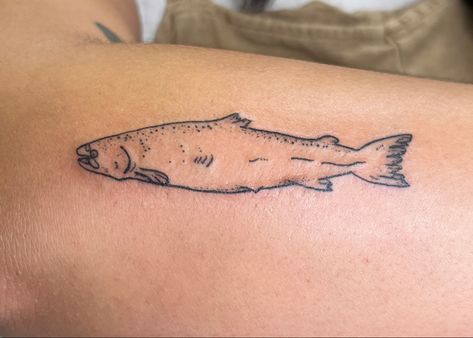 I like salmon Tiny Trout Tattoo, Chinook Salmon Tattoo, Salmon Tattoo Simple, Salmon Tattoo, Trout Tattoo, Sticker Sleeve, Sockeye Salmon, Tasteful Tattoos, Fish Tattoo