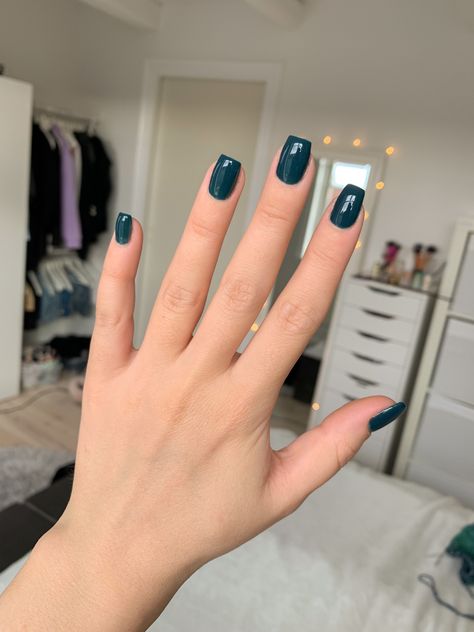 Gel Nail Designs Dark Colors, Teal Colour Nails, Dark Color Gel Nails, Dark Colour Acrylic Nails, Dark Teal Gel Nails, Short Gel Nails Dark Colors, Green Or Blue Nails, Dark Emerald Green Nails Short, Forest Green Nails Acrylic Short