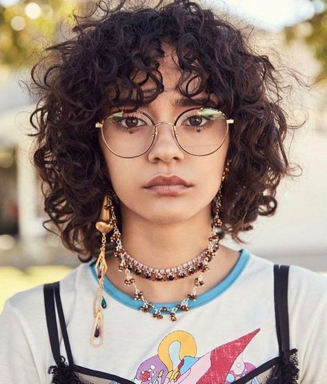 Bob Riccio, Curly Fringe, Short Curly Hairstyles For Women, Layered Curly Hair, Short Curly Hairstyles, Hairstyles With Glasses, Curly Bangs, Cute Curly Hairstyles, Short Curly Haircuts