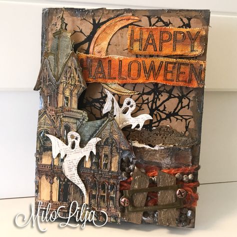 Two Spooky, Halloween Shadow Box, Halloween Paper Crafts, Carte Halloween, Halloween Cards Handmade, Crackle Painting, Halloween Scrapbook, Halloween Tags, Halloween Paper