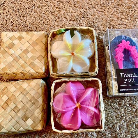 Tropical Party Favors, Tropical Gift Ideas, Luau Favors, Soap Party Favors, White Plumeria, Tropical Theme Party, Japan Decor, Hawaii Theme, 18th Birthday Decorations